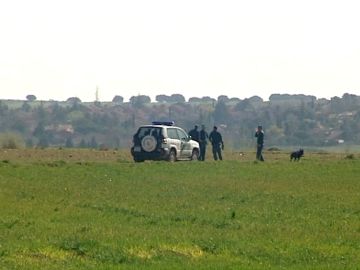 Policía cerca del lugar del asesinato Policía cerca del lugar del asesinato