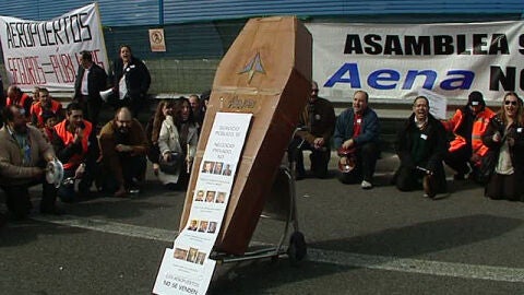 Cacerolada de los empleados de AENA