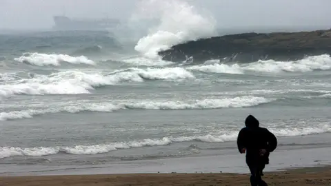 Alerta por lluvias en doce provincias Alerta por lluvias en doce provincias
