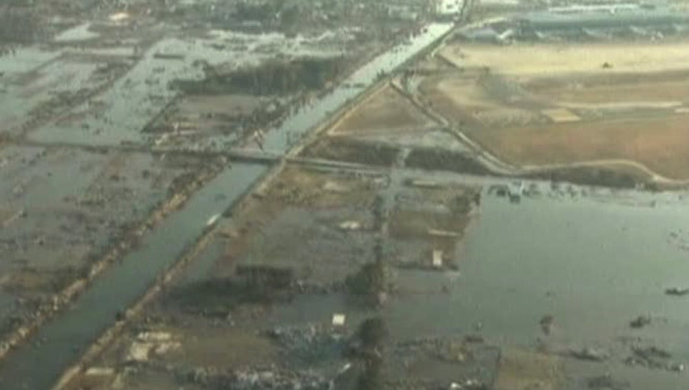 Imágenes aéreas de la central nuclear de Fukushima