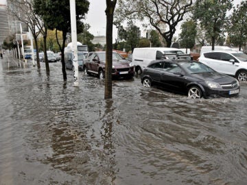 La calle Aiguader de Barcelona quedó totalmente inundada