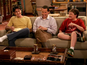 El éxito de 'Dos hombres y medios' le convirtió en el actor mejor pagado de la televisión El éxito de 'Dos hombres y medios' le convirtió en el actor mejor pagado de la televisión