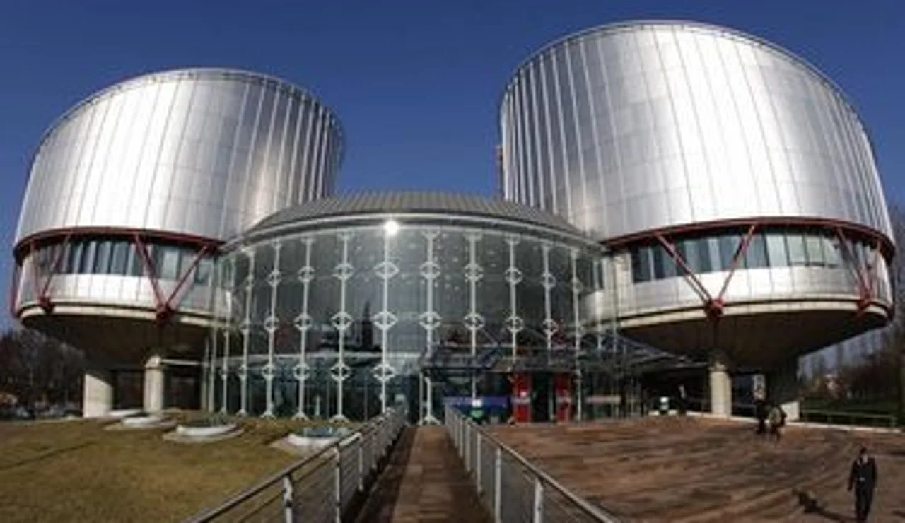 El TEDH rectifica a favor de Italia en el tema de los crucifijos