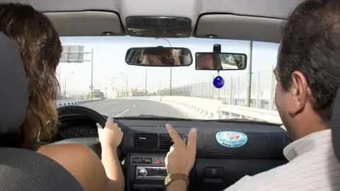 Conductora de prácticas Conductora de prácticas