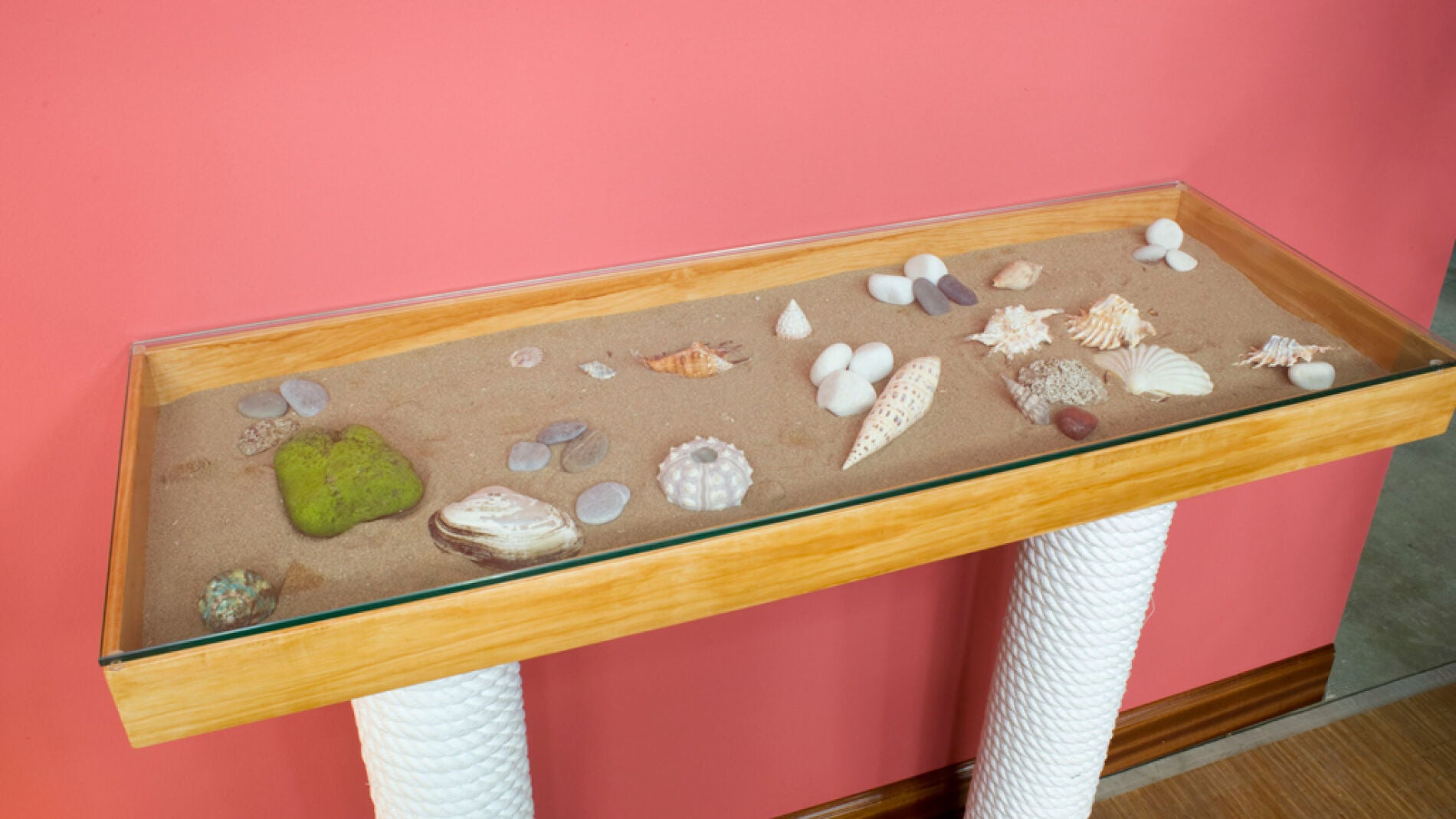 Construye una mesa con motivos na&uacute;ticos