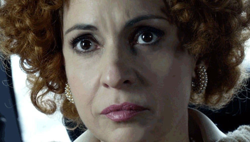 Adriana Ozores como la Duquesa
