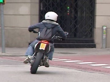 Agrede a su examinador del carnet de moto por suspender, en Lugo