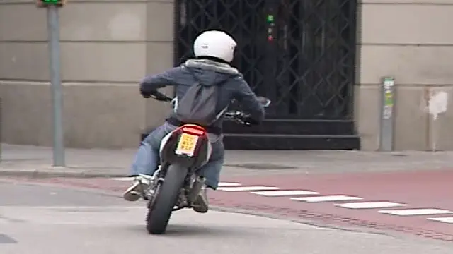 Agrede a su examinador del carnet de moto por suspender, en Lugo