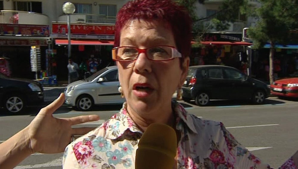 Una comerciante protesta por el Saloufest