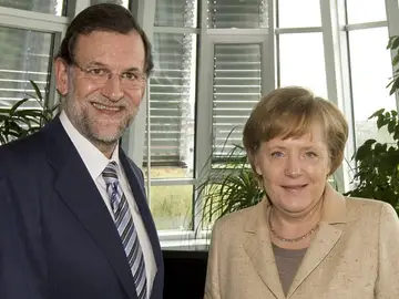 Mariano Rajoy junto a Angela Merkel Mariano Rajoy junto a Angela Merkel
