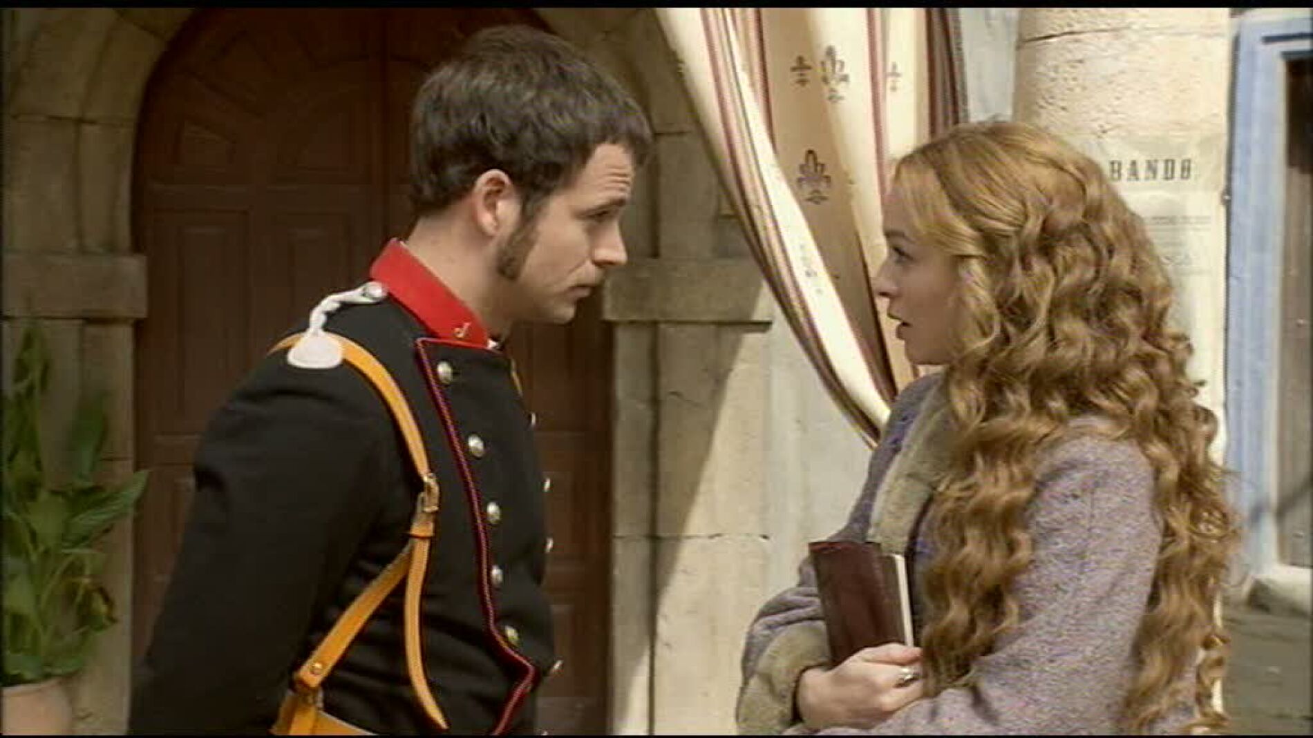 Miguel le pide a Sara el rifle