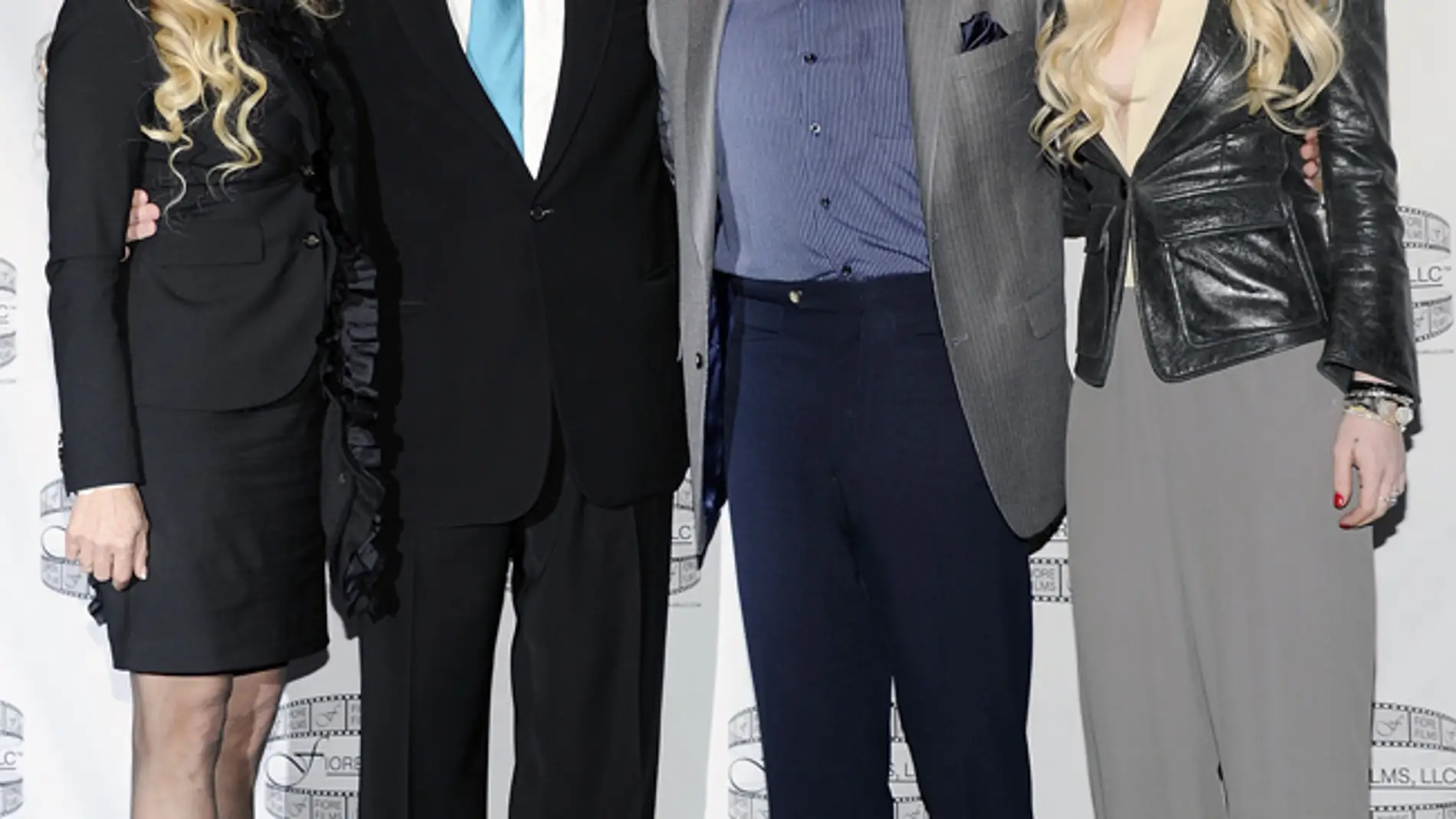 Vitoria Gotti, John Travolta, Lindsay Lohan y John Gotti Jr. en la presentación de la pelicula