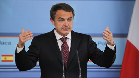 Zapatero, en un mit&iacute;n.