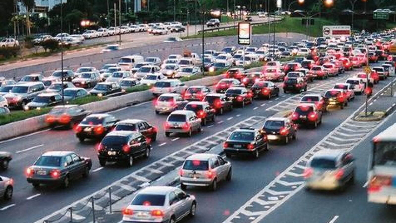 Alemania aprueba un plan para reducir la contaminación de los coches diésel sin tener que restringir el tráfico