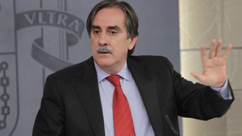 Valeriano G&oacute;mez en rueda de prensa tras el consejo de minstros