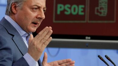El PSOE recuerda que son elecciones municipales y el PP apoya a las mujeres