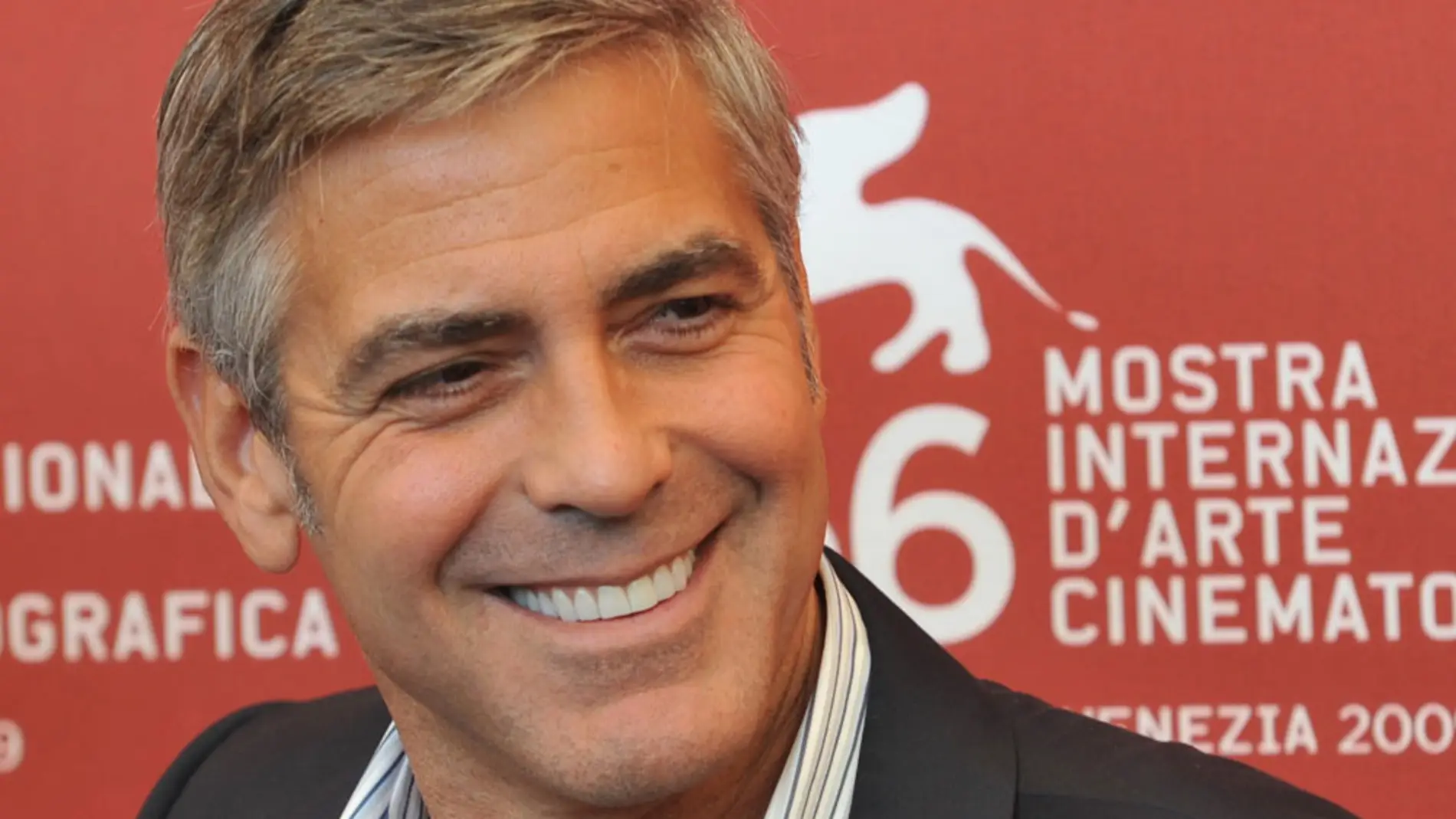 La sonrisa de Clooney es irresistible