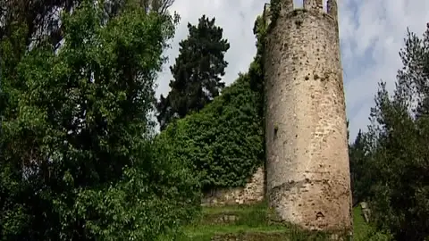 fortaleza del siglo XV en Sarria, Lugo fortaleza del siglo XV en Sarria, Lugo
