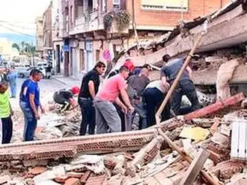 Derrumbes tras el terremoto de Lorca Derrumbes tras el terremoto de Lorca