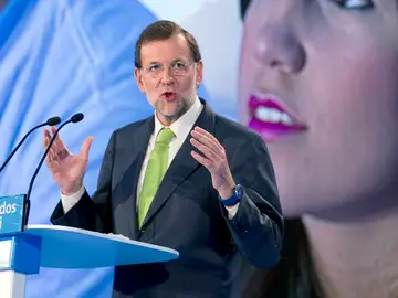 Rajoy: "¿Y quién ha hecho esto? ¿Quién? El de las dos tardes" Rajoy: "¿Y quién ha hecho esto? ¿Quién? El de las dos tardes"