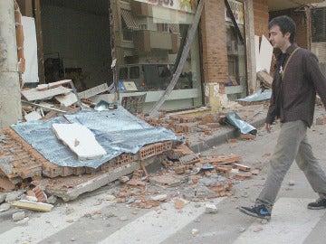 Un edificio destruido en Lorca