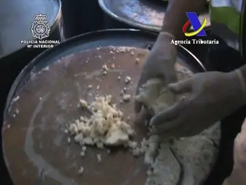 Incautados 50 kilos de cocaína ocultos en bidones de aceite de ricino Incautados 50 kilos de cocaína ocultos en bidones de aceite de ricino