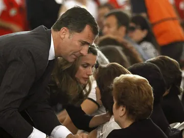 Los Príncipes consuelan a las víctimas del terremoto en Lorca Los Príncipes consuelan a las víctimas del terremoto en Lorca