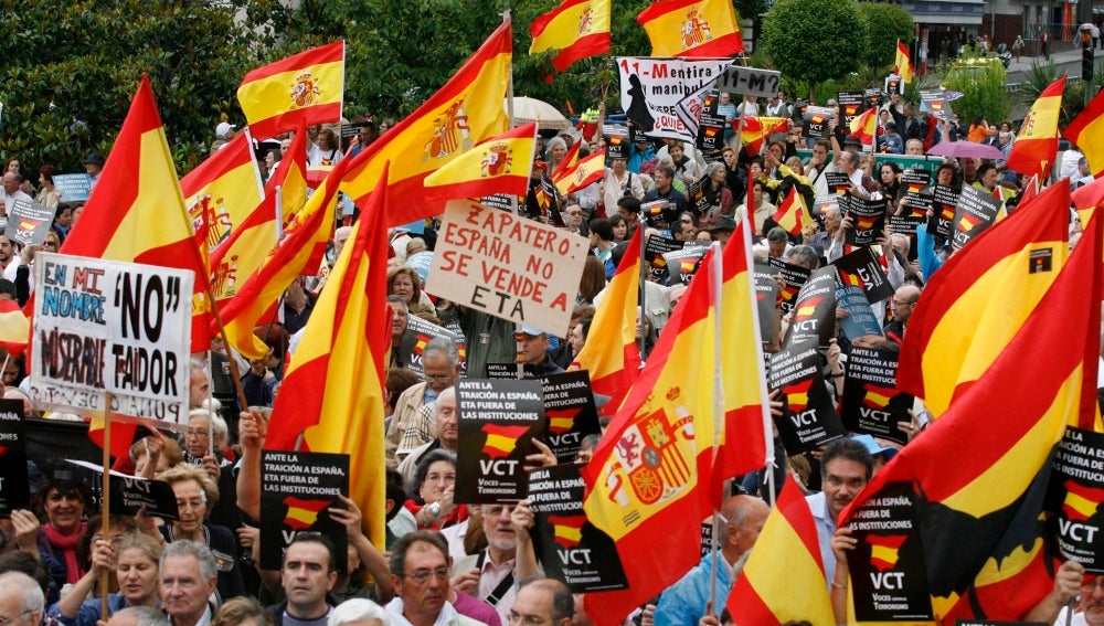 Miles de personas contra Bildu en Madrid