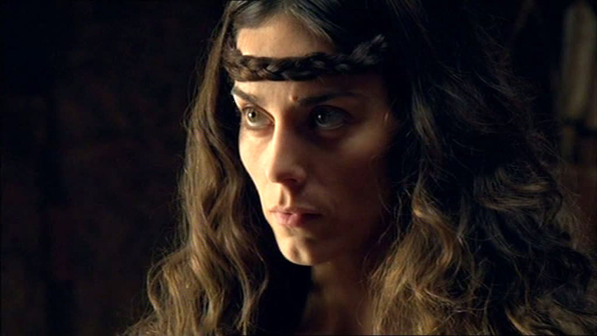 Dar&iacute;o elige a Navia como esposa