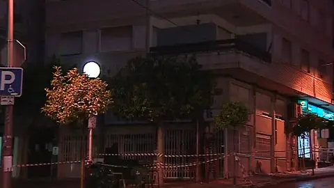 Edificio afectado por el terremoto en Lorca Edificio afectado por el terremoto en Lorca