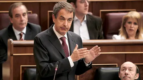 Zapatero mantiene su apuesta por las primarias Zapatero mantiene su apuesta por las primarias