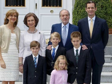 La Familia Real asiste en Zarzuela a la Comunión de Urdangarin