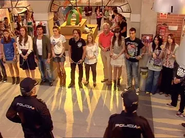 Encadenados al Zurbarán Encadenados al Zurbarán