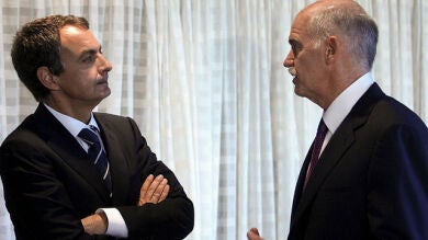 Más de 4.500 empleados públicos griegos cobraban sus pensiones pese a haber fallecido