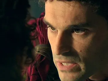 Fabio amenaza a Claudia con contar su verdad a cambio de Sabina Fabio amenaza a Claudia con contar su verdad a cambio de Sabina