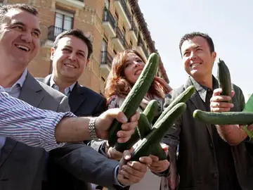 Brasero y Manu Sánchez apoyaron el pepino Brasero y Manu Sánchez apoyaron el pepino