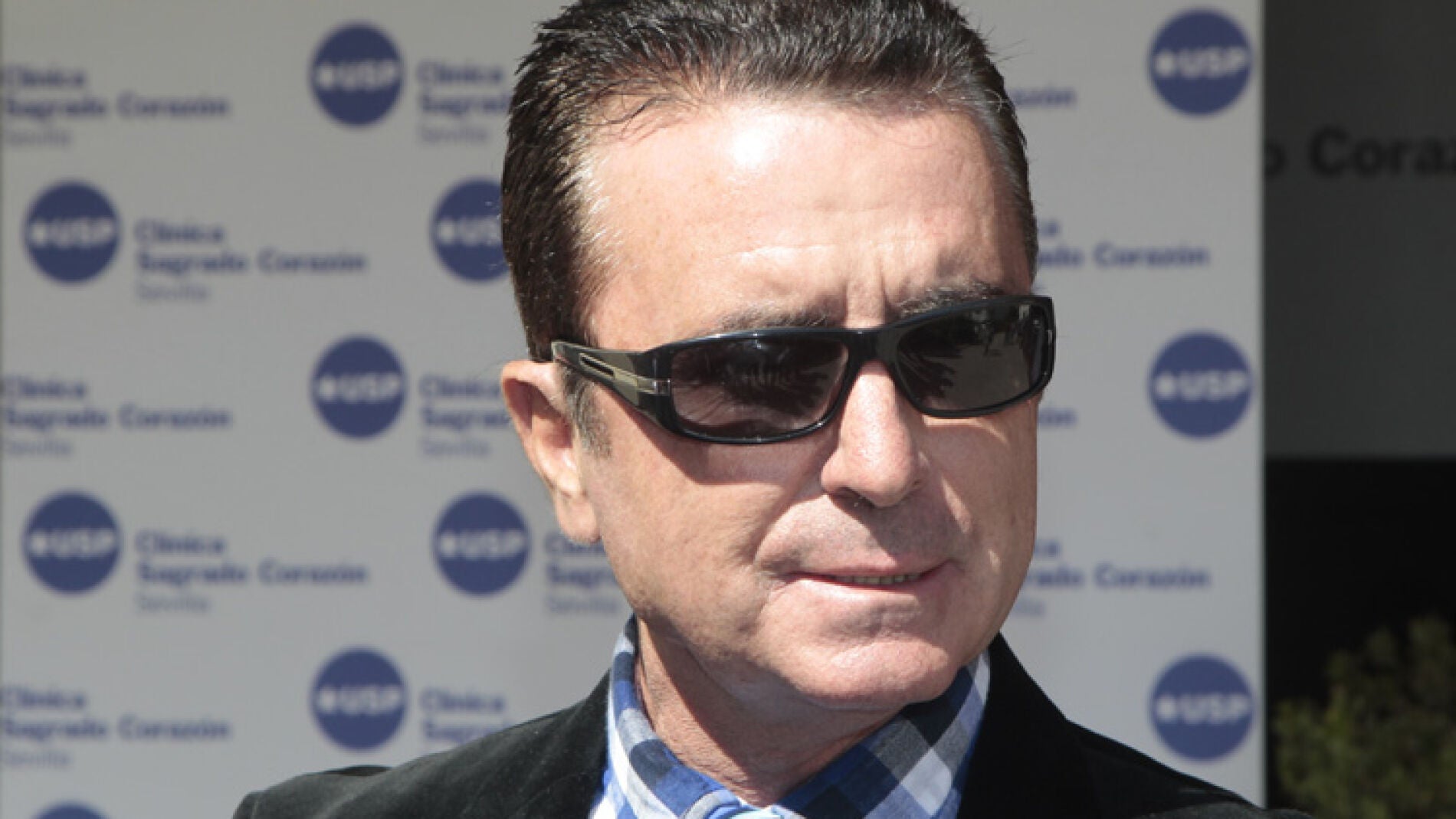 El diestro, Ortega Cano, en la presentaci&oacute;n de un acto p&uacute;blico.