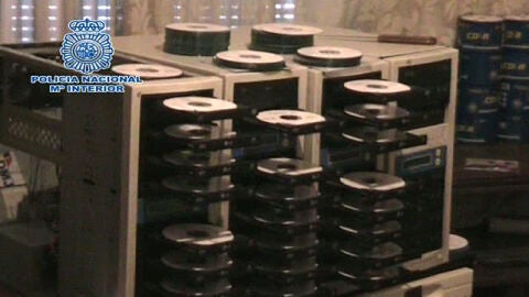 M&aacute;quina para realizar copias piratas