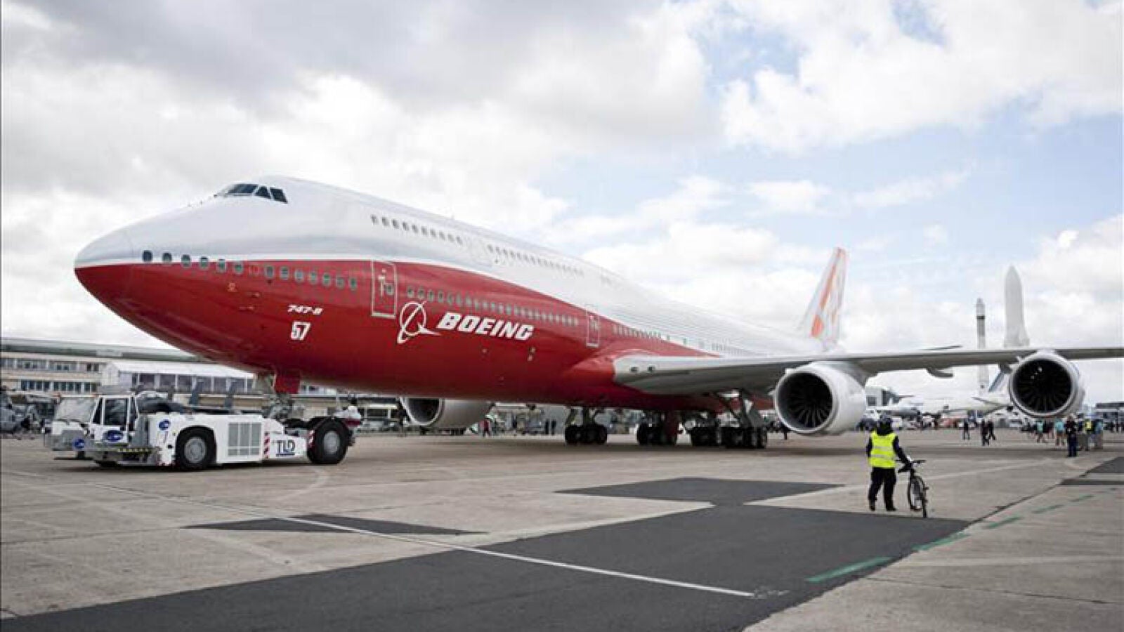 Boeing ofrecerá la posibilidad de usar el móvil durante los vuelos