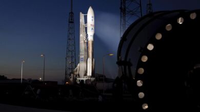 La NASA lanza la sonda Juno para estudiar Júpiter