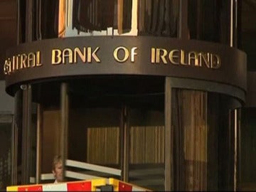 Moody's rebaja la nota a Irlanda