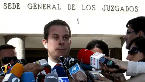 Los controladores imputados por el cierre del espacio aéreo declaran ante el juez Los controladores imputados por el cierre del espacio aéreo declaran ante el juez