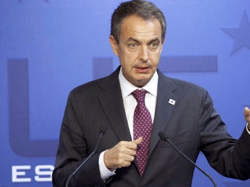 Comparecencia de Zapatero tras la cumbre del Eurogrupo