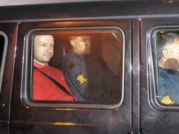 Anders Behring Breivik, a su llegada al juzgado