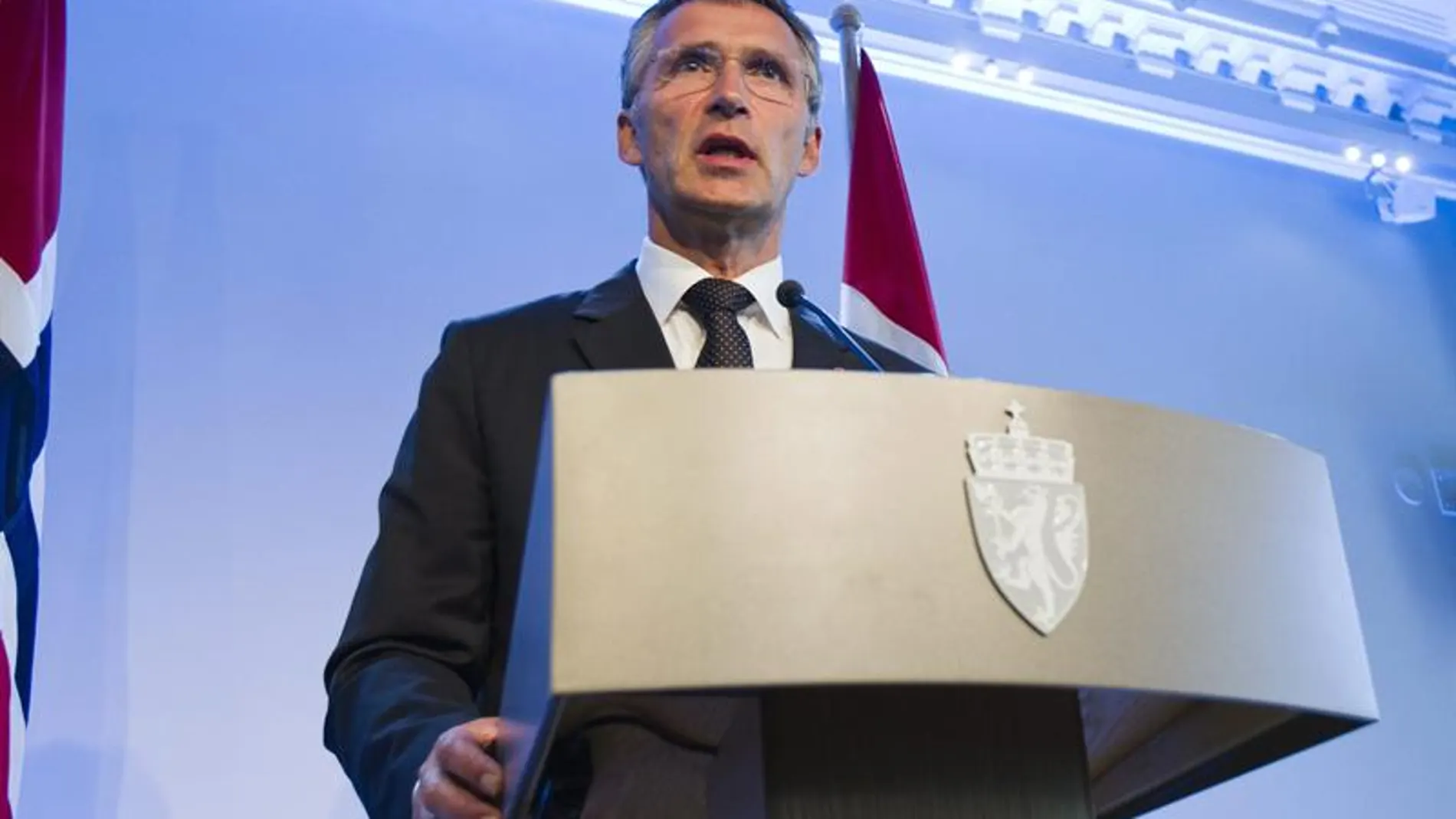 Stoltenberg garantiza que se abrirá una investigación para analizar la actuación policial Stoltenberg garantiza que se abrirá una investigación para analizar la actuación policial