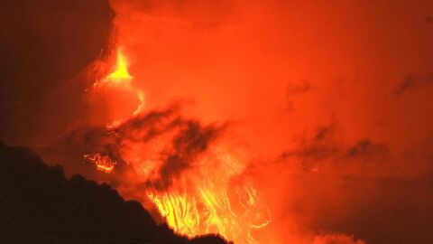 Detalle de la erupci&oacute;n del volc&aacute;n Etna