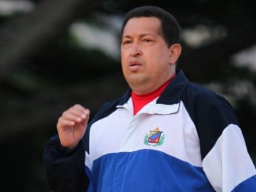 Hugo Chávez practicando ejercicio