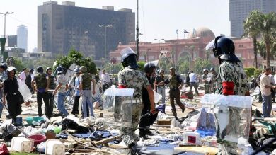 El Ejército egipcio desaloja a últimos manifestantes de Tahrir