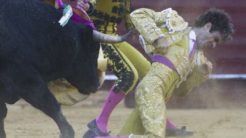 Jos&eacute; Tom&aacute;s, cogido en Huelva