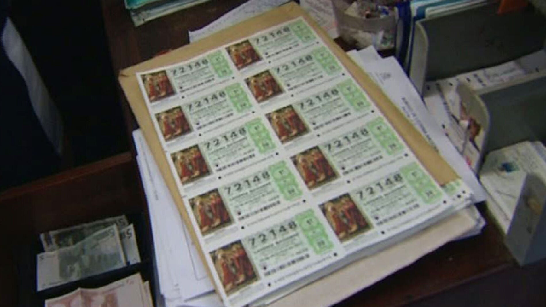 Roban 130 d&eacute;cimos de Loter&iacute;a y los devuelven al d&iacute;a siguiente